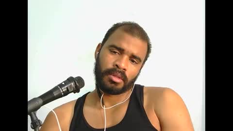 johan2222222222 online show from February 9, 2026, 1:48 pm