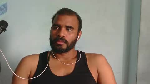 johan2222222222 online show from February 11, 2026, 8:03 pm