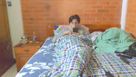 johan70nsexy online show from March 27, 2026, 8:26 am