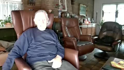 johan7 heet online show from December 19, 2024, 3:19 pm