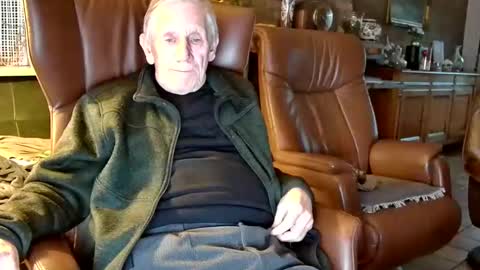 johan7 heet online show from February 12, 2025, 4:33 pm