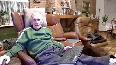 johan7 heet online show from February 15, 2026, 9:33 pm