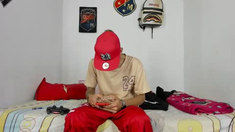 johan_and_antonella online show from December 7, 2024, 3:58 am