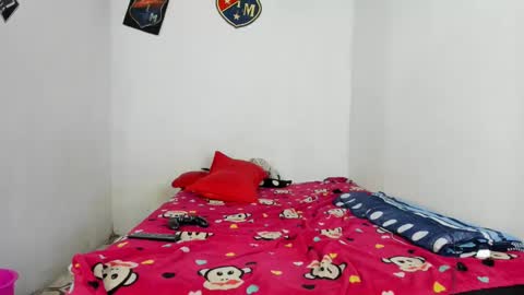 johan_and_antonella online show from January 26, 2025, 3:38 am