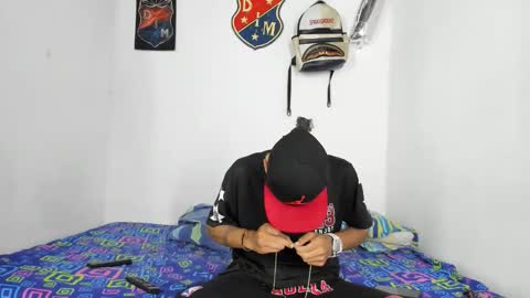 johan_and_antonella online show from September 9, 2025, 3:17 am