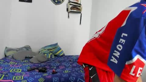 johan_and_antonella online show from October 27, 2025, 2:59 am