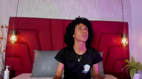 Snapshot of johan_gz_ chatting on July 16, 2026, 11:38 am Johan online show from July 16, 2026, 11:38 am