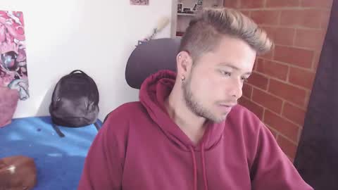 Snapshot of johanleonsweetboy chatting on January 7, 2026, 1:35 pm JOHAN independient model online show from January 7, 2026, 1:35 pm