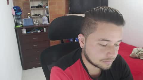 Snapshot of johanleonsweetboy chatting on February 23, 2026, 4:26 pm JOHAN independient model online show from February 23, 2026, 4:26 pm