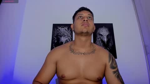 Johan Smith online show from November 16, 2025, 10:59 pm