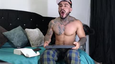 John  online show from September 21, 2025, 11:01 am