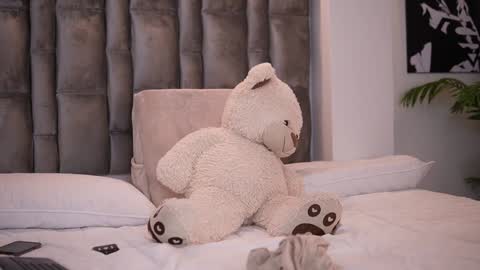 john online show from January 9, 2025, 1:29 am