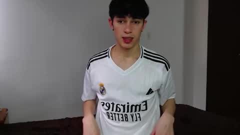 John Vichenso online show from September 26, 2025, 9:08 pm