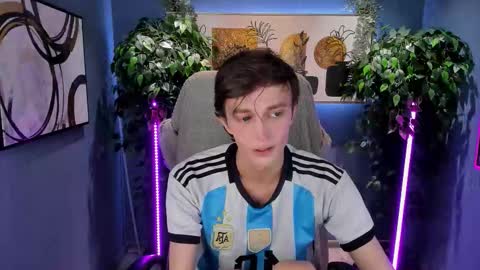 John online show from October 16, 2025, 7:42 am