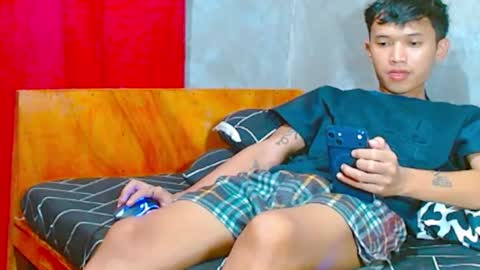 JohnXxx online show from August 4, 2026, 8:28 am