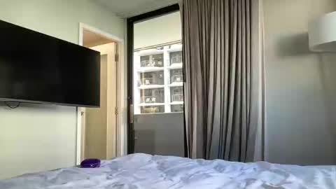 JAXX online show from December 11, 2024, 1:37 am