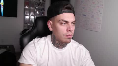 JAXX online show from April 14, 2026, 5:13 am