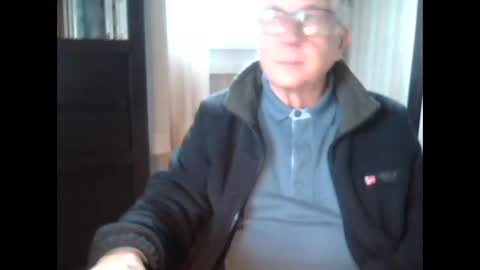 johnjohn6226 online show from January 13, 2026, 2:44 pm