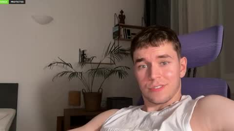 Snapshot of johnnnyhorny chatting on June 2, 2026, 6:32 pm Johnny online show from June 2, 2026, 6:32 pm