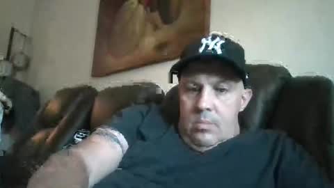 johnnycb7 online show from December 1, 2025, 6:35 pm