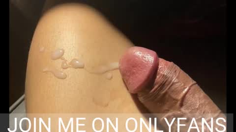 Johnnystrongarms                 online show from January 7, 2025, 4:29 am