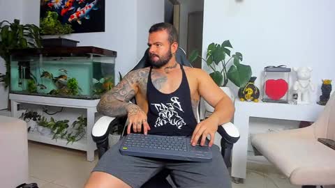 JOHNNY online show from October 6, 2025, 11:24 pm