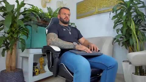 JOHNNY online show from April 22, 2026, 11:06 pm