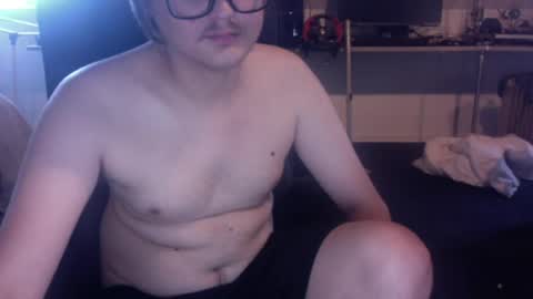 Snapshot of johnnygte chatting on July 17, 2026, 6:24 pm johnnygte online show from July 17, 2026, 6:24 pm