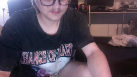Snapshot of johnnygte chatting on July 19, 2026, 6:44 pm johnnygte online show from July 19, 2026, 6:44 pm
