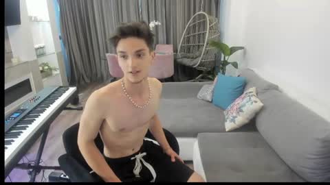 Snapshot of johnnyk8 chatting on June 27, 2026, 5:40 pm Johnny k. online show from June 27, 2026, 5:40 pm