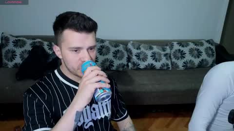 Johnny online show from April 20, 2026, 4:54 pm