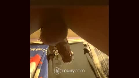 johnnyshung1 online show from December 1, 2024, 7:14 pm