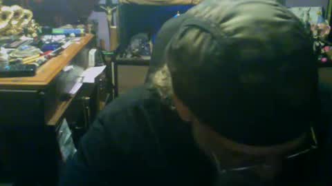 johnnyshung1 online show from September 14, 2025, 6:12 am