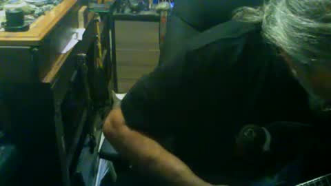 johnnyshung1 online show from October 1, 2025, 6:36 pm