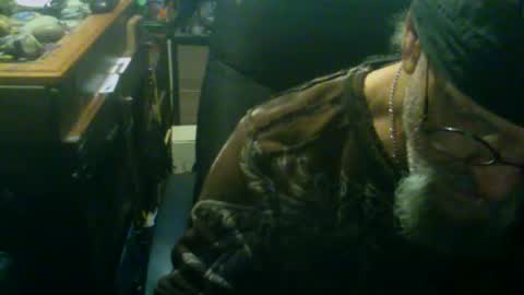 johnnyshung1 online show from October 26, 2025, 10:54 am