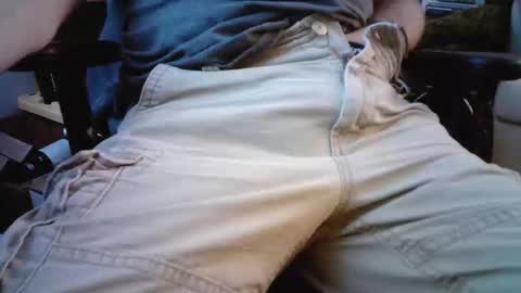 Snapshot of johnnyvalentino112 chatting on October 2, 2025, 2:40 am johnnyvalentino112 online show from October 2, 2025, 2:40 am