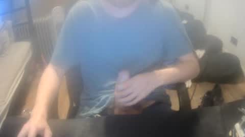 Snapshot of johnot1998 chatting on June 22, 2026, 11:40 am johnot1998 online show from June 22, 2026, 11:40 am
