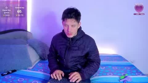johnycooper08 online show from June 19, 2026, 12:53 pm