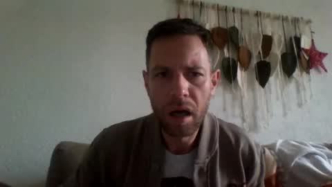 jojo19844 online show from November 28, 2025, 12:41 pm