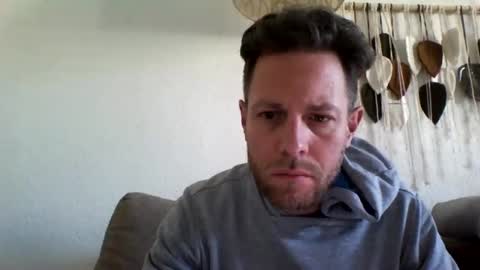 jojo19844 online show from April 23, 2026, 8:24 am