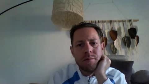 jojo19844 online show from April 27, 2026, 4:54 am