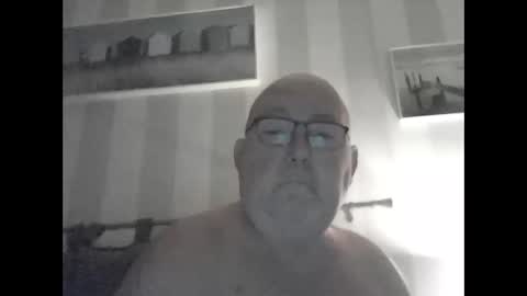 jojo60000529566 online show from December 18, 2024, 6:21 am