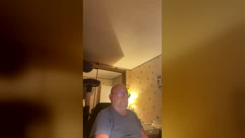 jojo60000529566 online show from December 19, 2025, 6:53 am