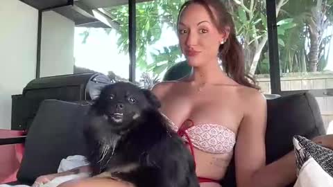 jojoxoxox24 online show from October 7, 2025, 8:06 pm