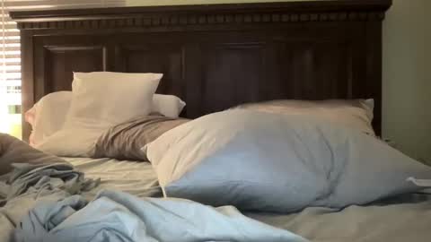 jojoxoxox24 online show from October 19, 2025, 2:23 am