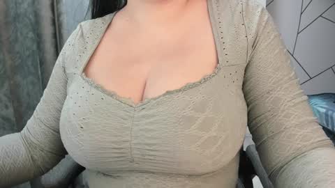 Jolene online show from January 3, 2025, 9:15 am