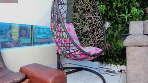 Jolie online show from November 12, 2025, 9:03 pm