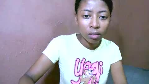 joliekah27 online show from March 5, 2025, 1:50 pm