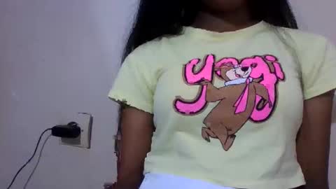 joliekah27 online show from December 18, 2025, 12:11 pm