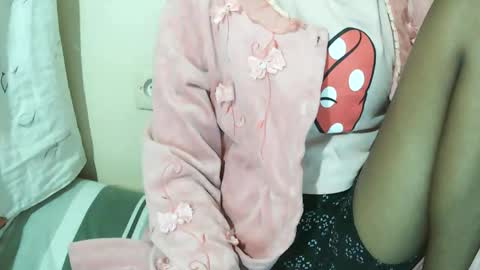 joliekah27 online show from January 7, 2026, 8:44 pm